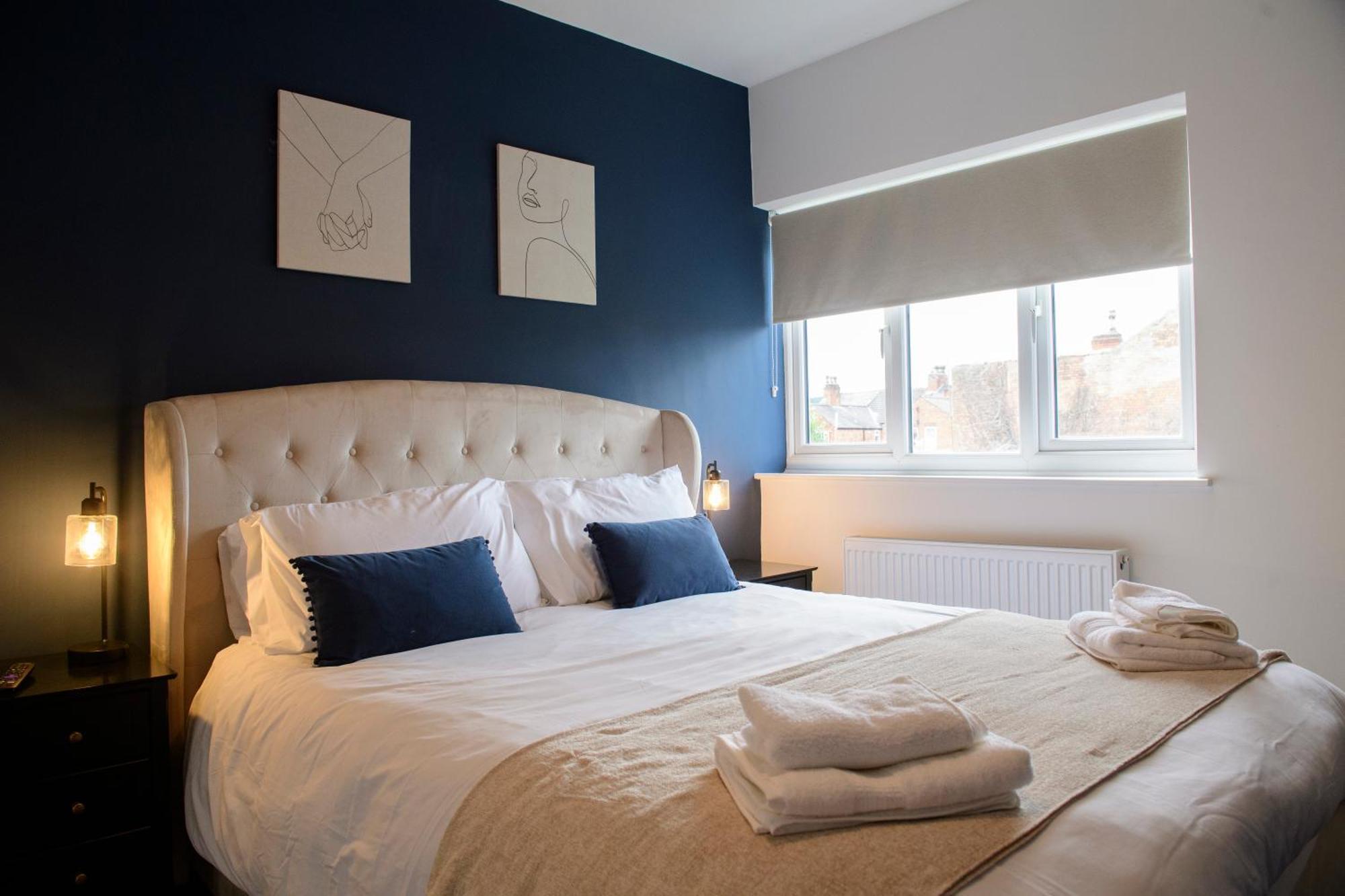 فيلا Stunning House - Sleeps 7 - 5 Mins Walk To Lincoln High Street - Parking - Wifi المظهر الخارجي الصورة