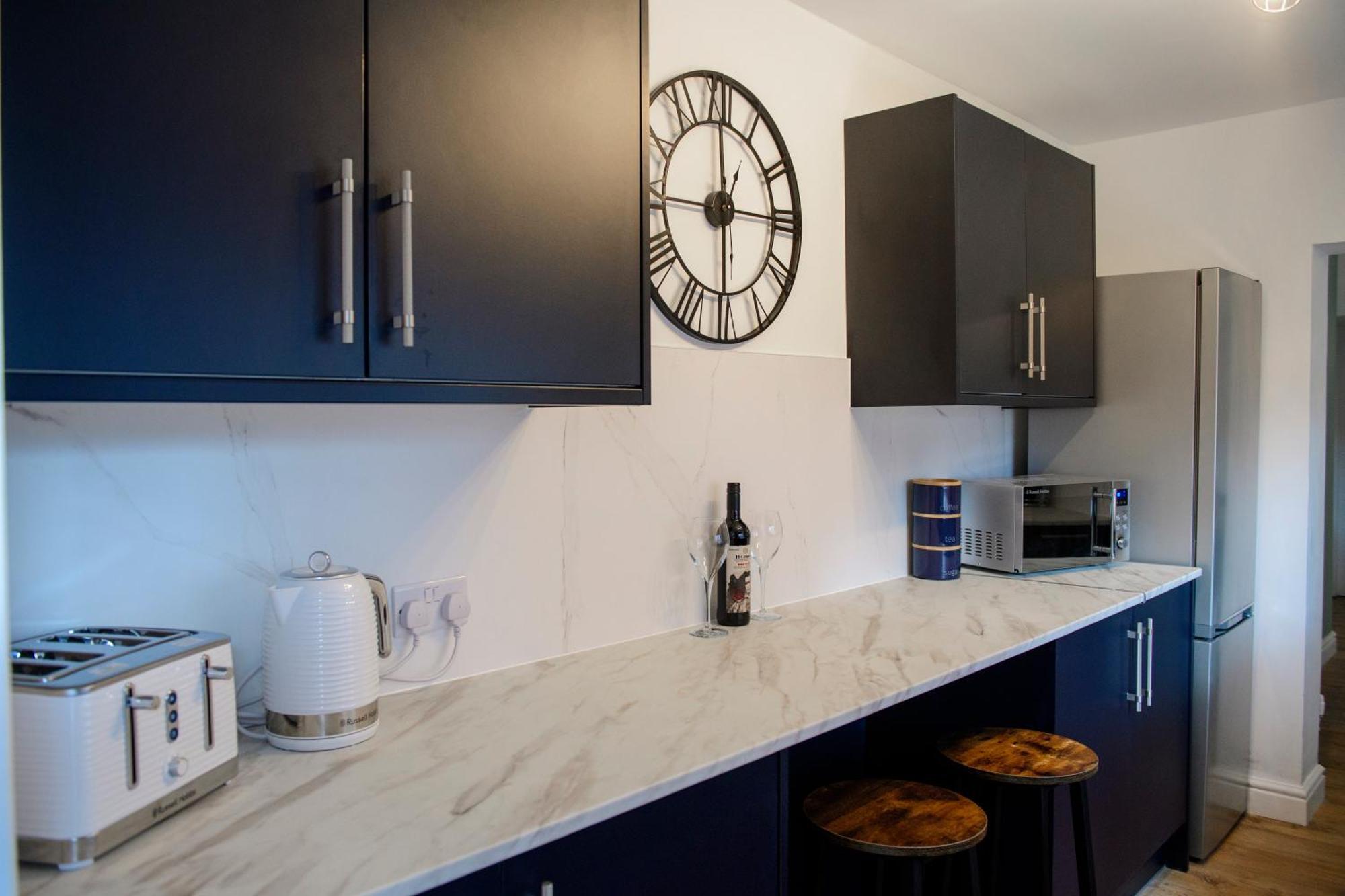 فيلا Stunning House - Sleeps 7 - 5 Mins Walk To Lincoln High Street - Parking - Wifi المظهر الخارجي الصورة